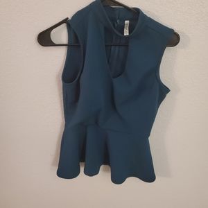 Almost new Forest green work top